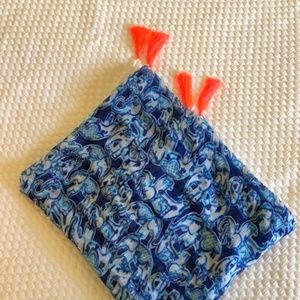 Lilly Pulitzer scarf//very good condition!